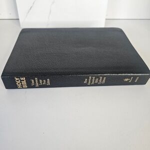 Holy Bible New American Standard Large Print Visual Reference Black Leather